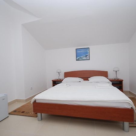 Pansion Anita Hotel Будва Екстериор снимка